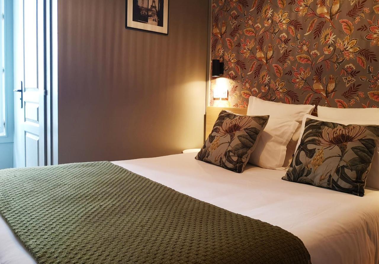 Hotel Hippodrome Paris Bagian luar foto