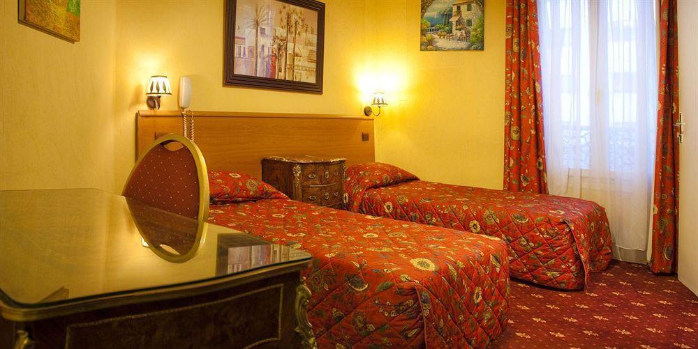 Hotel Hippodrome Paris Bagian luar foto